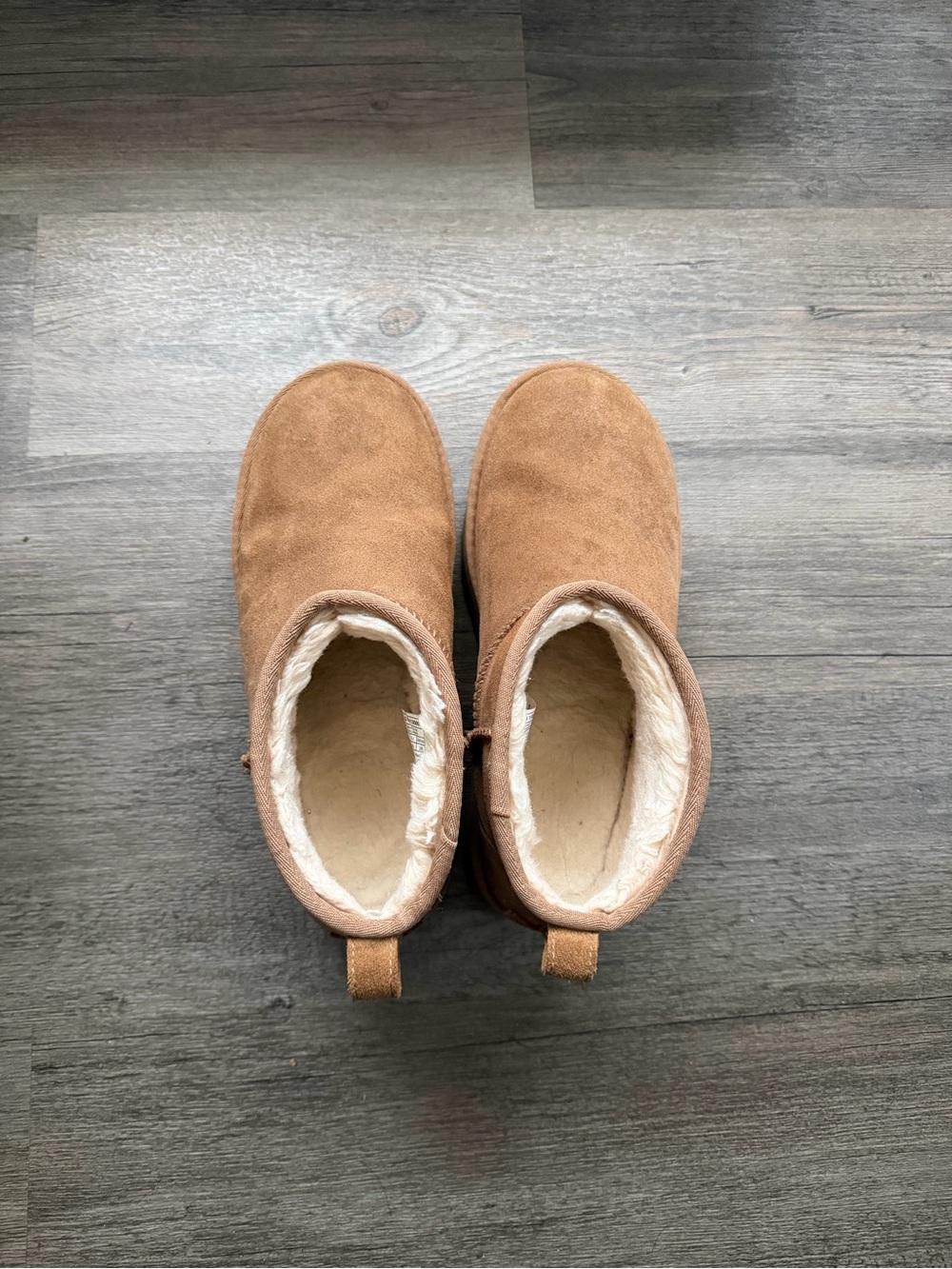 Women’s UGG Classic Ultra Mini Platform